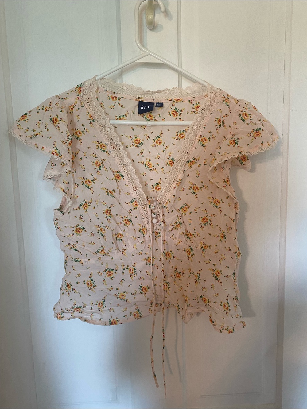 GAP Cream Floral Lace-Trim V-Neck Women's Top